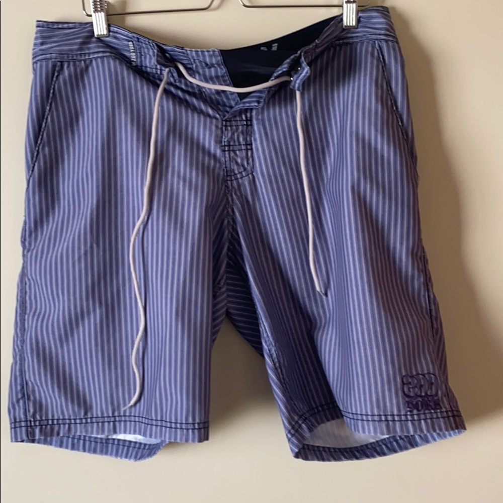 Men’s hybrid board shorts size 33 Zoo York